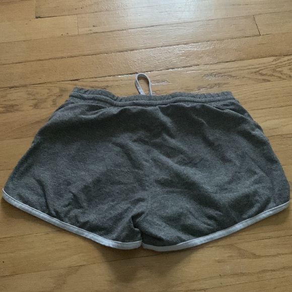 Sweat shorts! - Picture 3 of 3